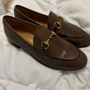 GUCCI Brown LEATHER JORDAN Loafers with Gold Accent